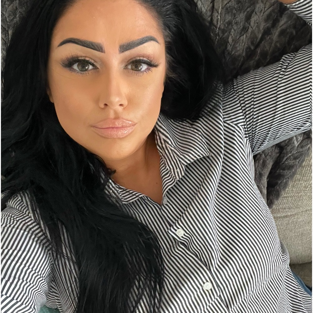 Meet your Posher, Gina